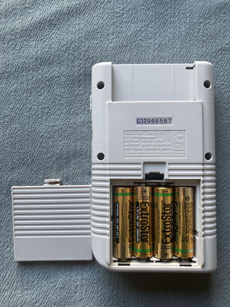GameBoy original + jogo Gargoyle's Quest com manual
