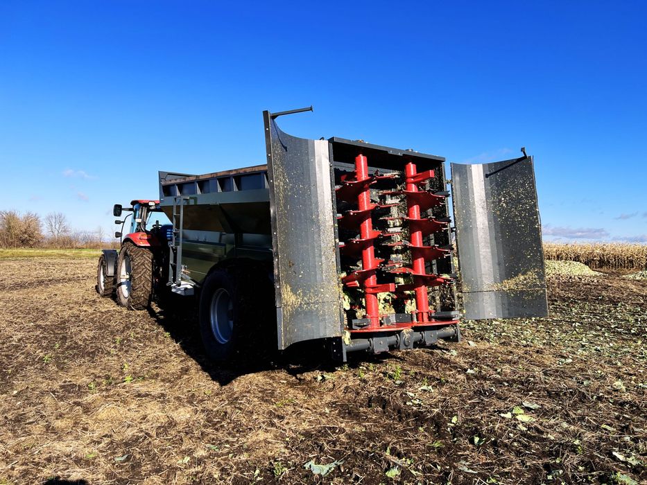 Rozrzutnik nawozów organicznych, obornika, wapna ROD-12 KOBZARENKO