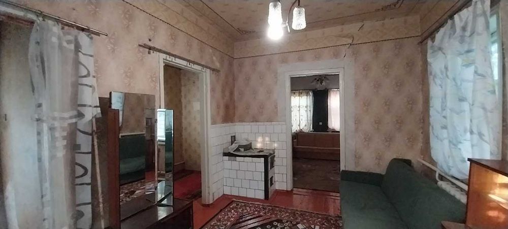 Продам будинок зі своїм берегом.