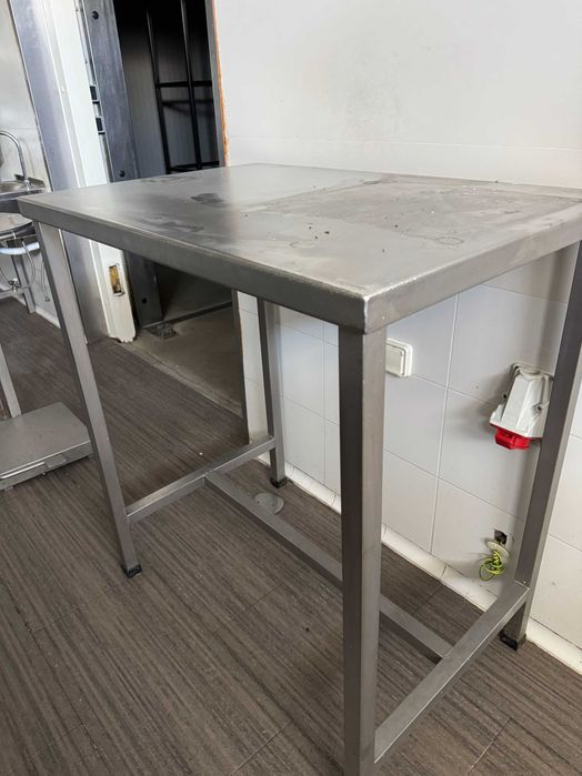 Mesa de Trabalho em Inox - 90x60x100 cm