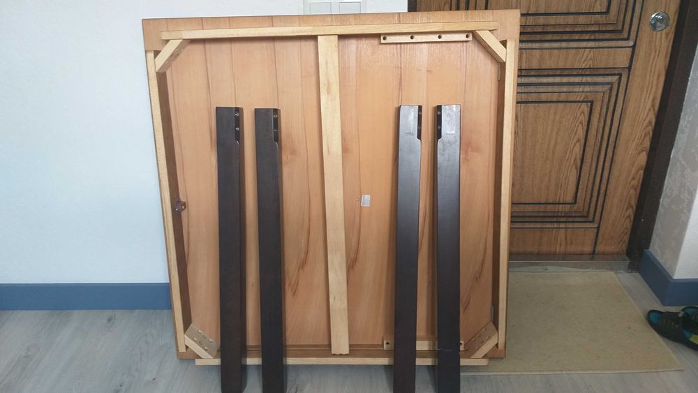 Стіл розкладний  без стільців