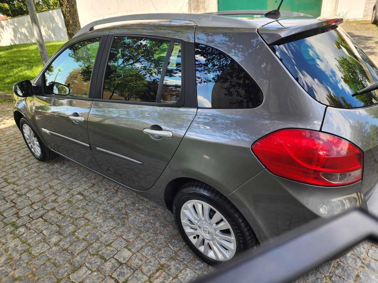 Carro Renault clio