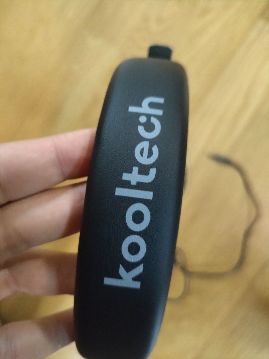 Headphones pretos kooltech