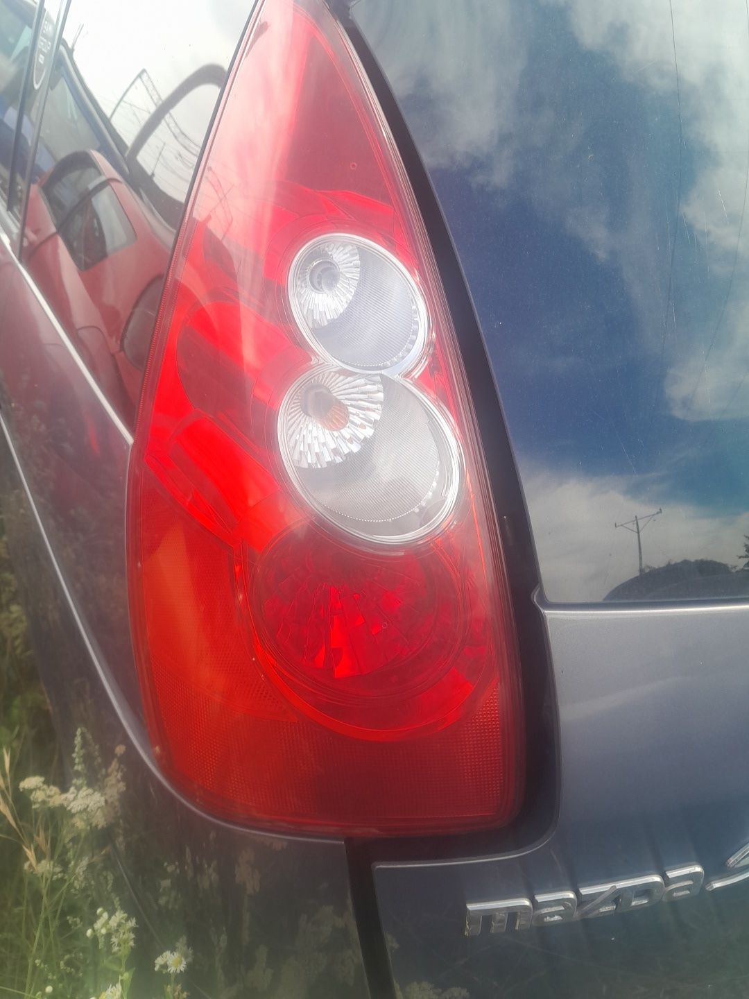 Lampy tył mazda 5