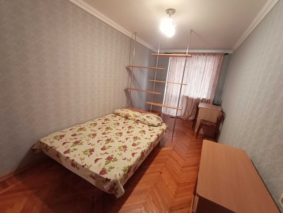 Работаем!!! Посуточно, почасово 2к. квартиру возле м. Гагарина