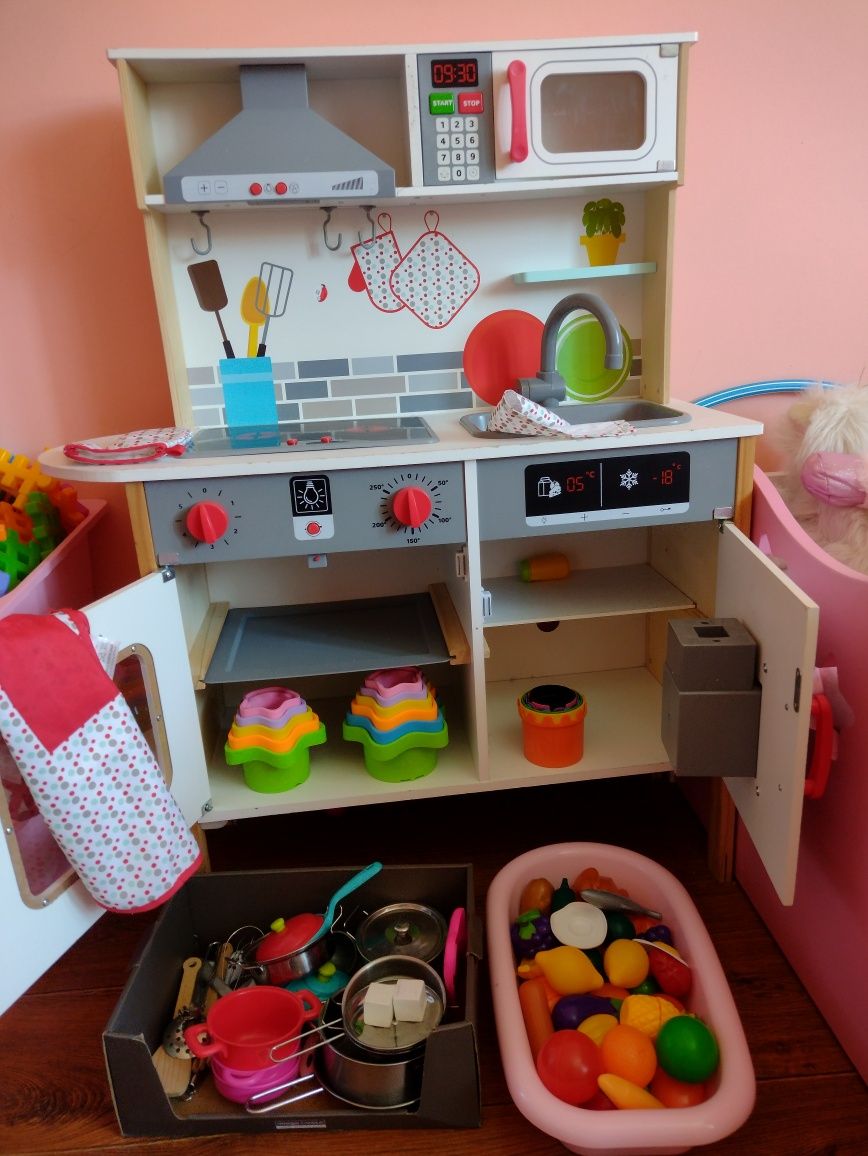 Kuchnia Lidl zabawka mebel dla dzieci Playtive z dodatkami