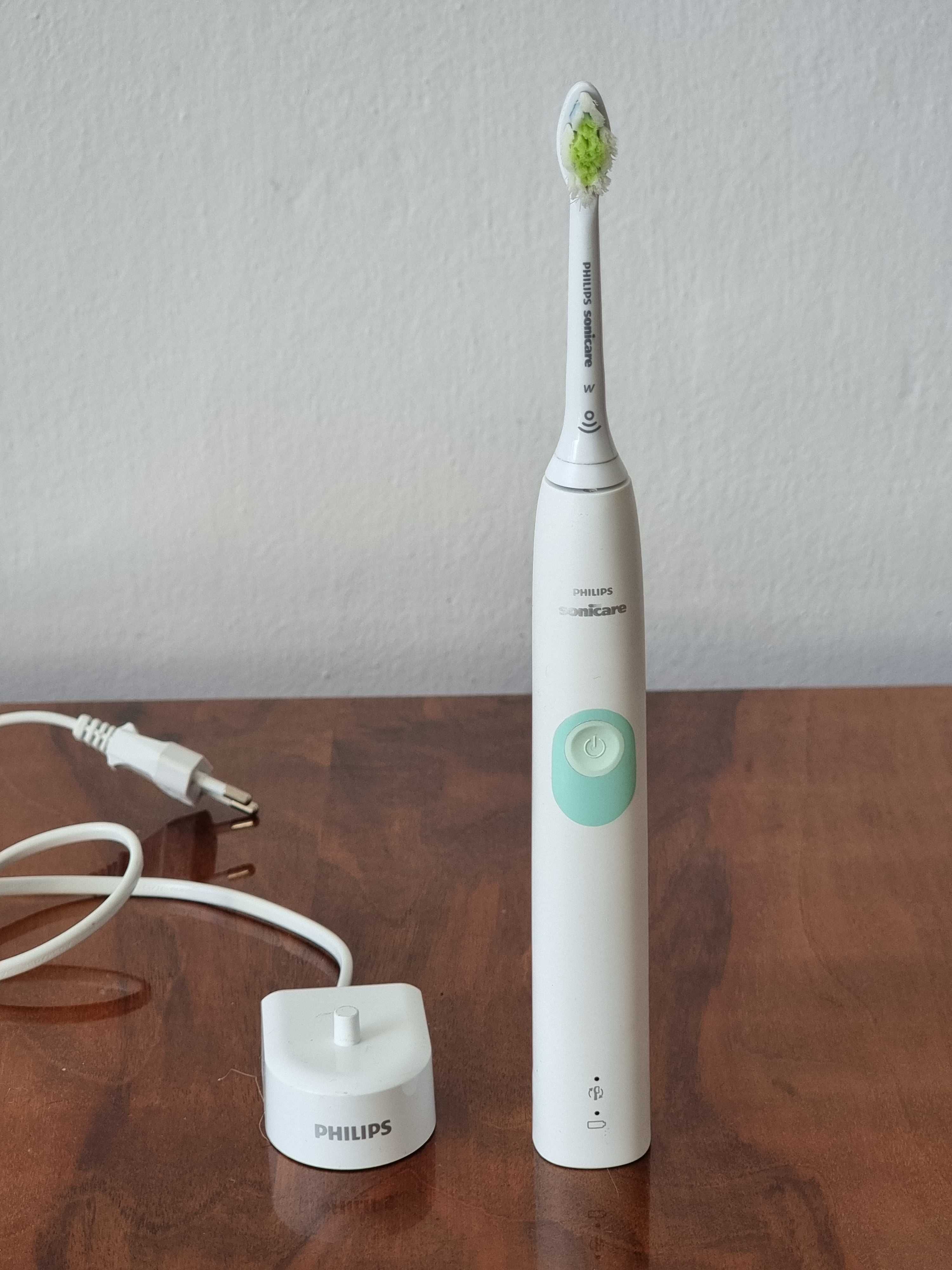 Szczoteczka Philips Sonicare HX680A Protective