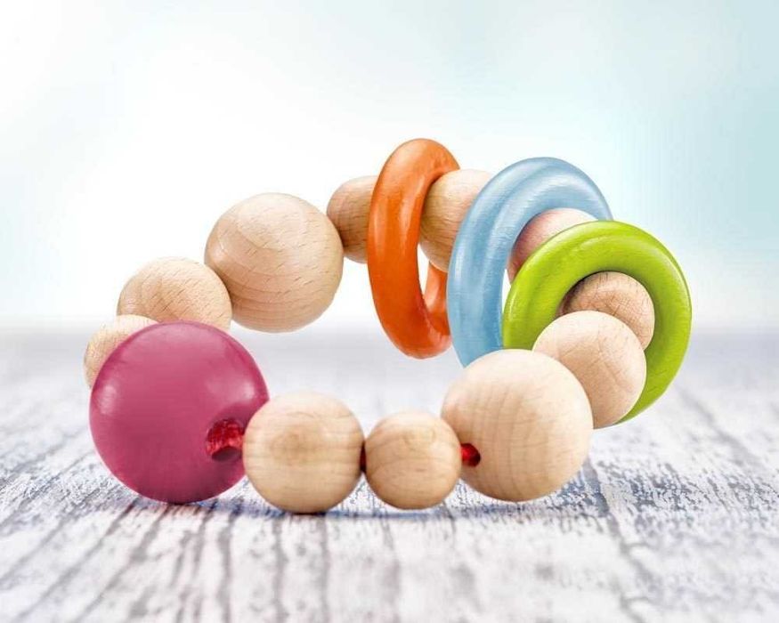 Zabawka chwytak dla niemowląt  drewniana Selecta