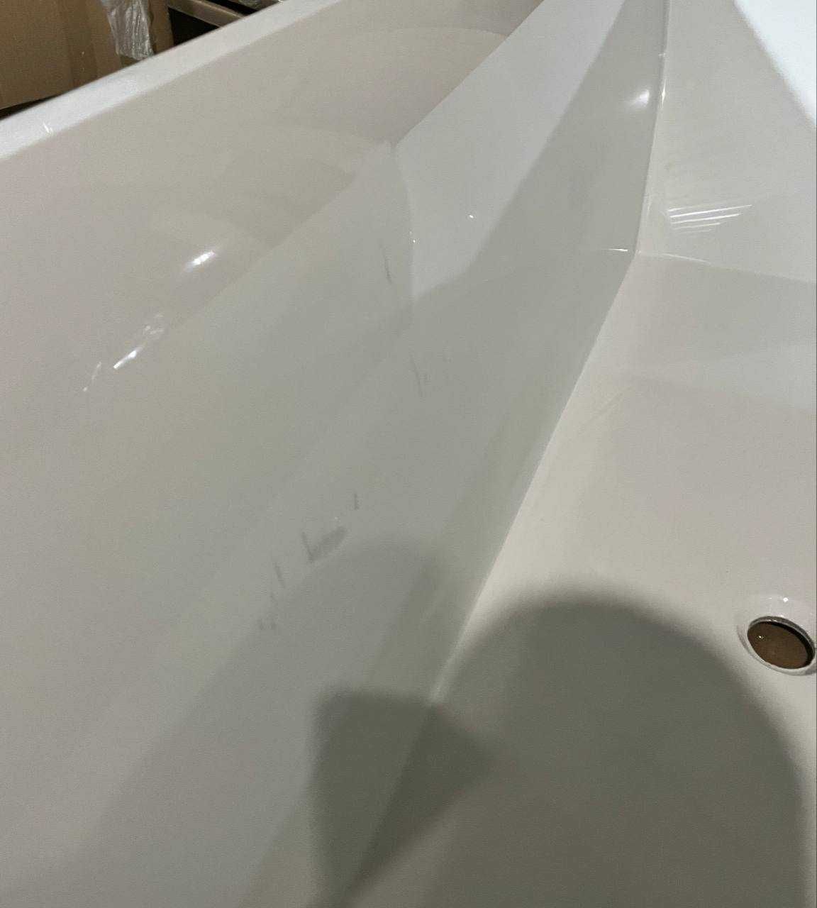 Villeroy & Boch Squaro SLIM Ванна кварилова 1800 x 800 мм
