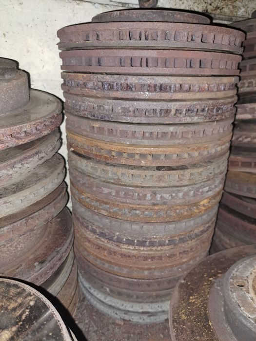 Тормозний диск Mitsibishi Pajero Wagon 3/4