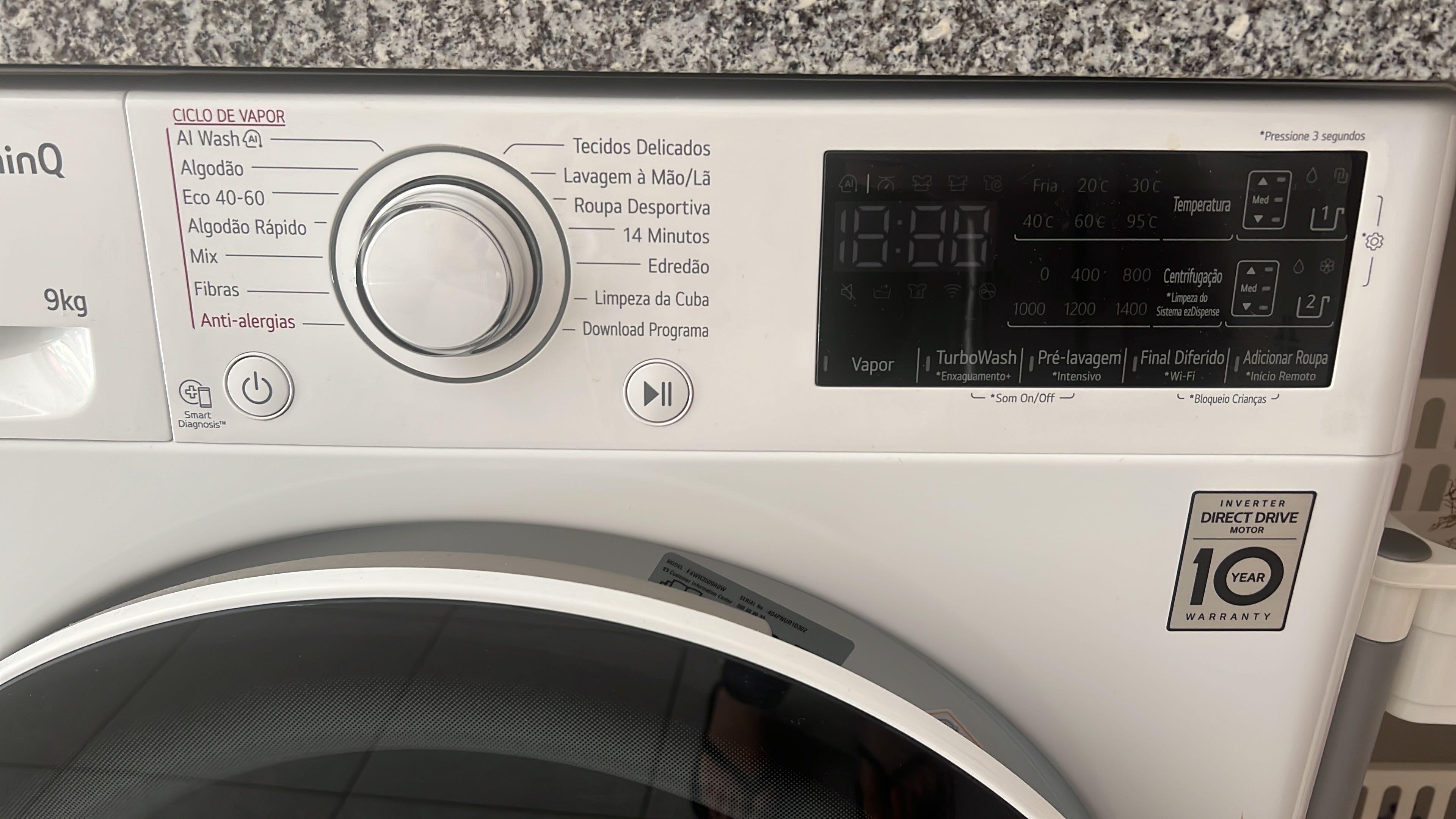 Máquina de lavar roupa LG como nova