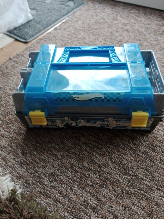 Hot wheels HW Race Case - skrzynka narzędziowa Launcher