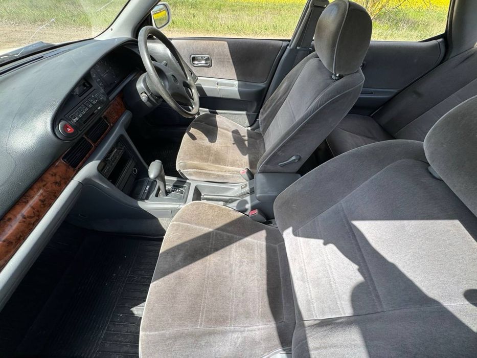 Продаётся настоящий японец Nissan Bluebird