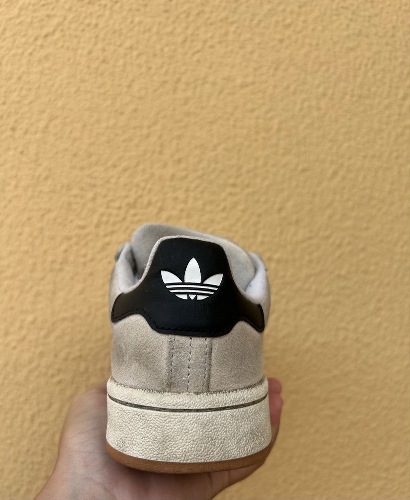 Sapatilhas Adidas Campus Beges/ Pretas