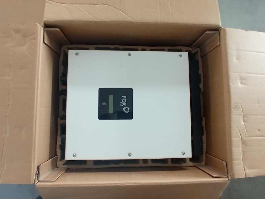 Falownik FoxEss T10 używany, sprawny, na gwarancji