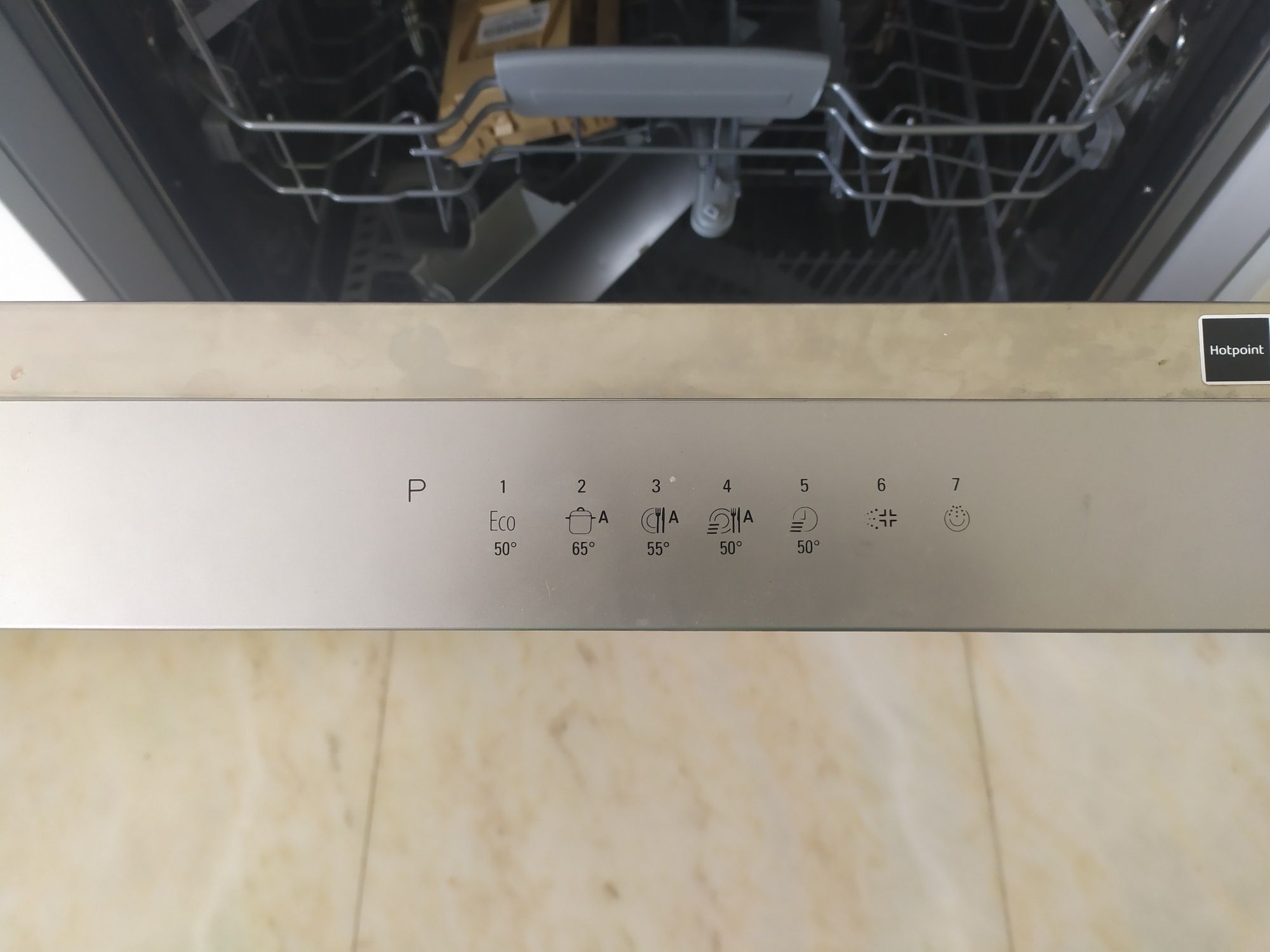 Máquina de lavar louça Hotpoint Ariston