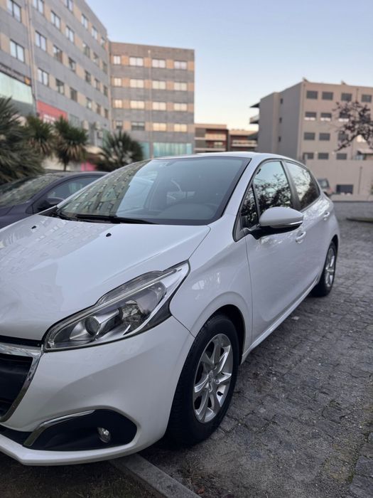 Peugeot 208 1.6 hdi