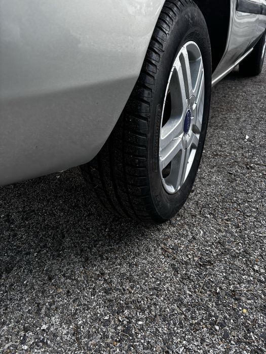 Ford Fusion Trend apenas 123.000 km