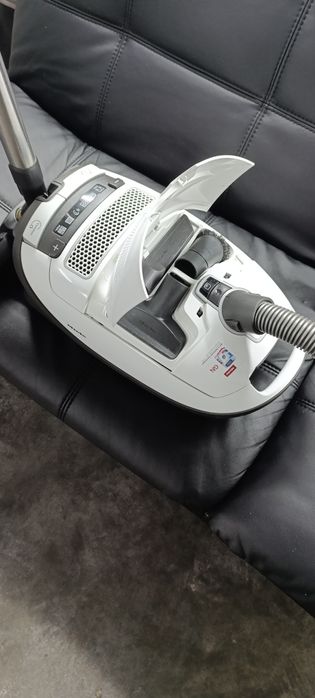 Продам пылесос Miele Миле