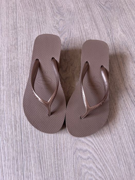 Шльопки, вьетнамки, босоніжки на танкетці havaians 37