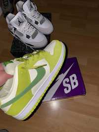 Nike SB green apple