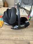Cybex Nosidelko + baza samochodowa czarny