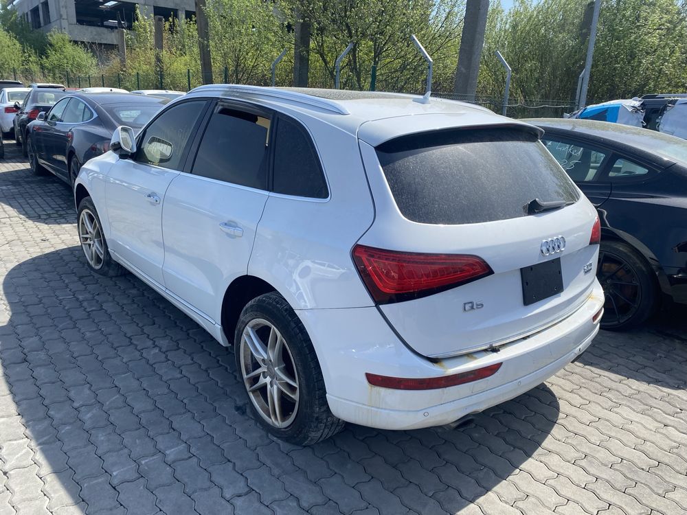 Крило Audi Q5 8R, SQ5 четверть Розборка шрот Ауді Ку5 8Р LS9R