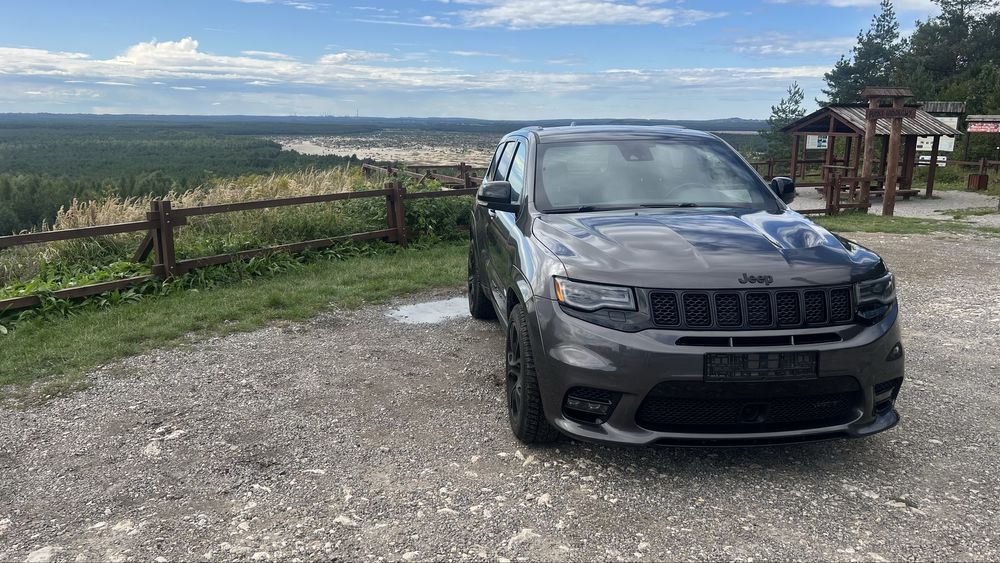 Jeep Grand Cherokee SRT 6.4 L