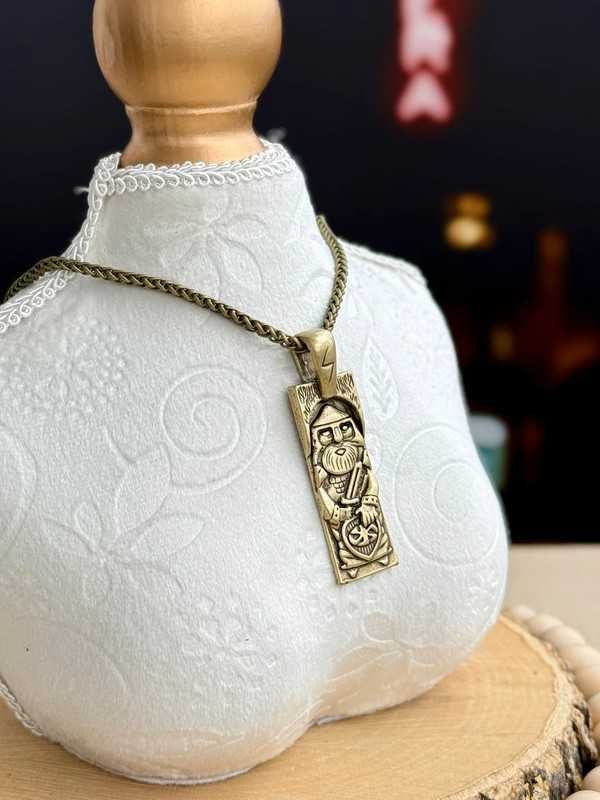 Naszyjnik stalowy Perun słowiański amulet wojownik runy etno