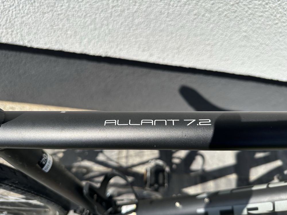 Rower Trek Allant 7.2 trekkingowy