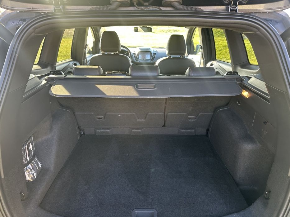 Ford Kuga 2018 1,5 benzyna