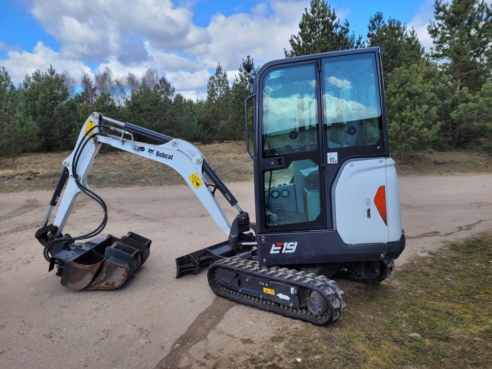 Minikoparka Bobcat e19