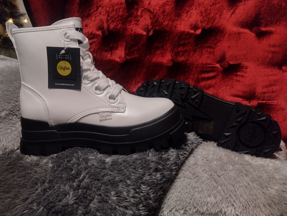 Buffalo rozmiar 39
