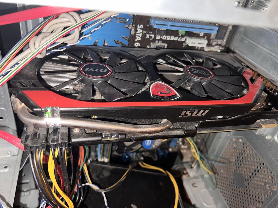 Placa de Vídeo MSI AMD Radeon R9 270X Gaming