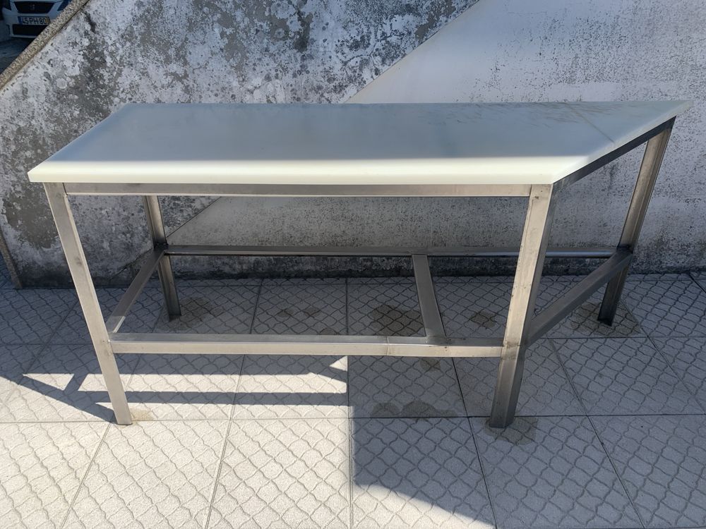 Mesa de corte / apoio
