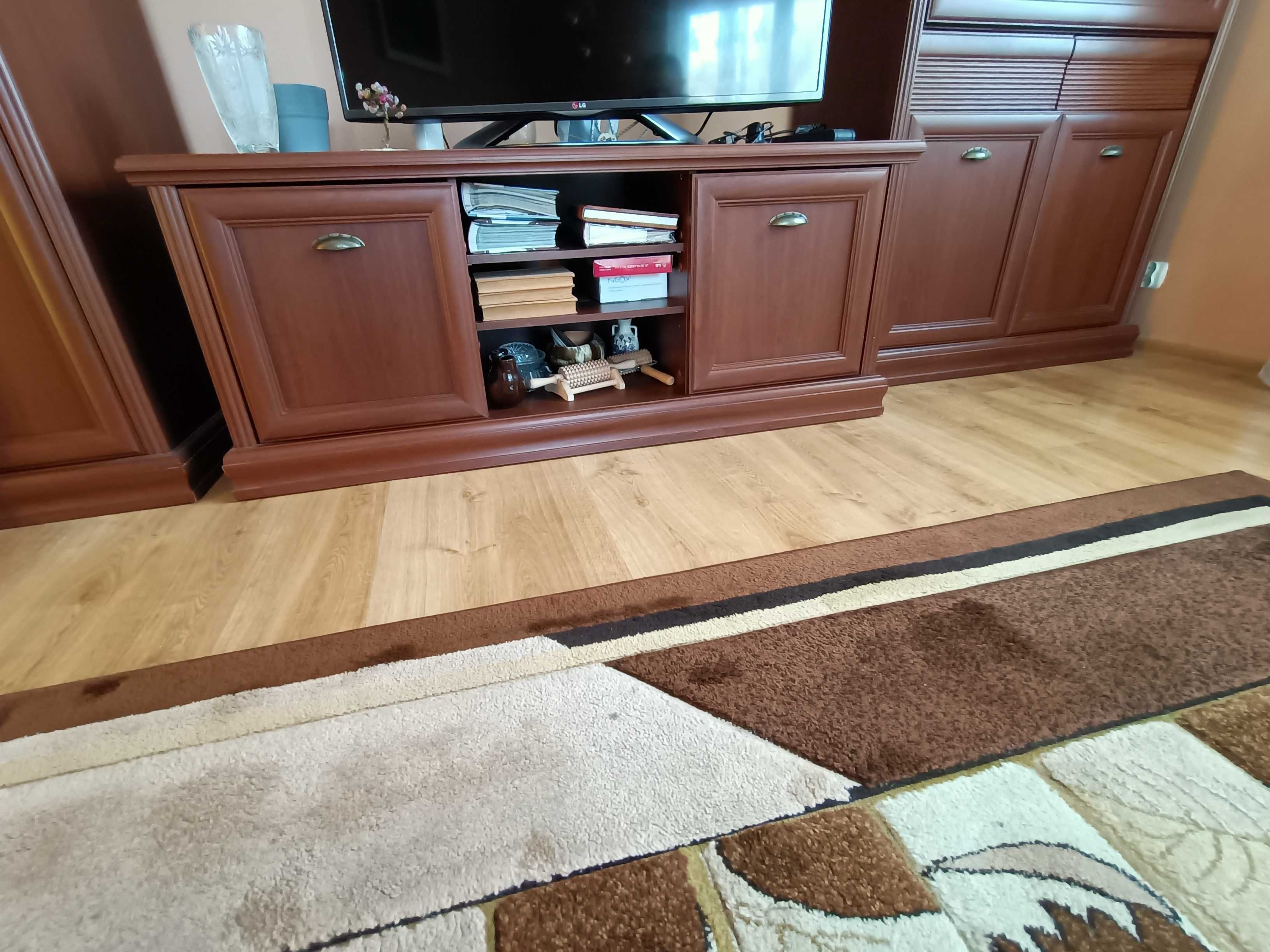 Sprzedam zestaw mebli pokojowych