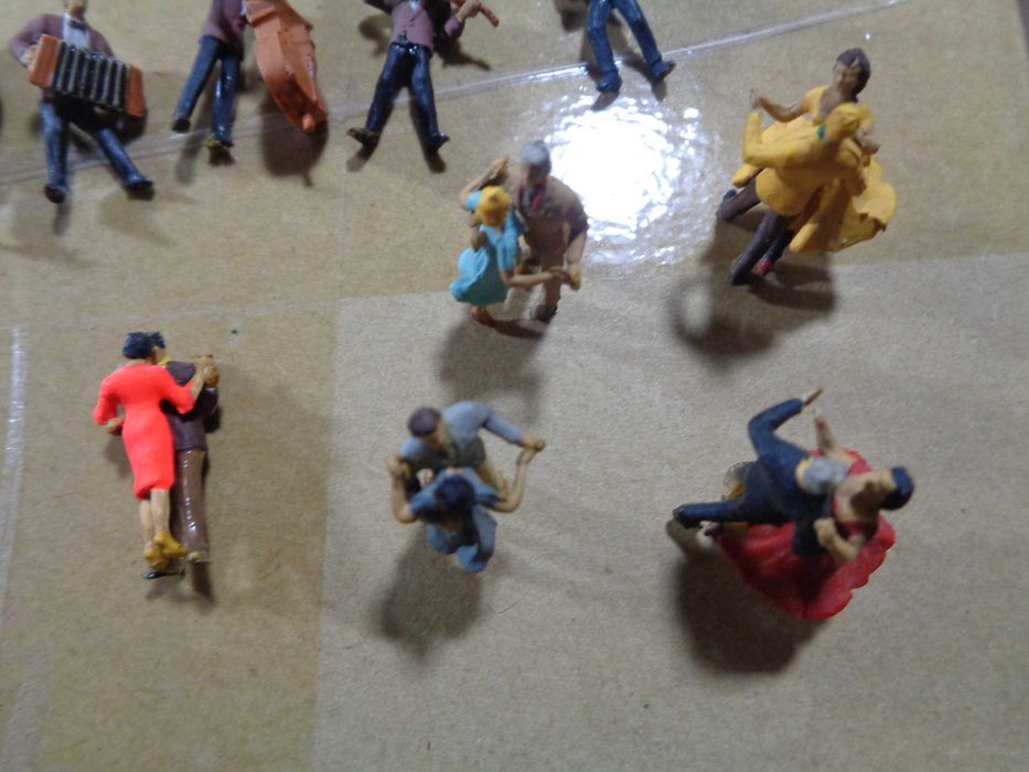 1:87 Preiser lote de Musicos e dançarinos