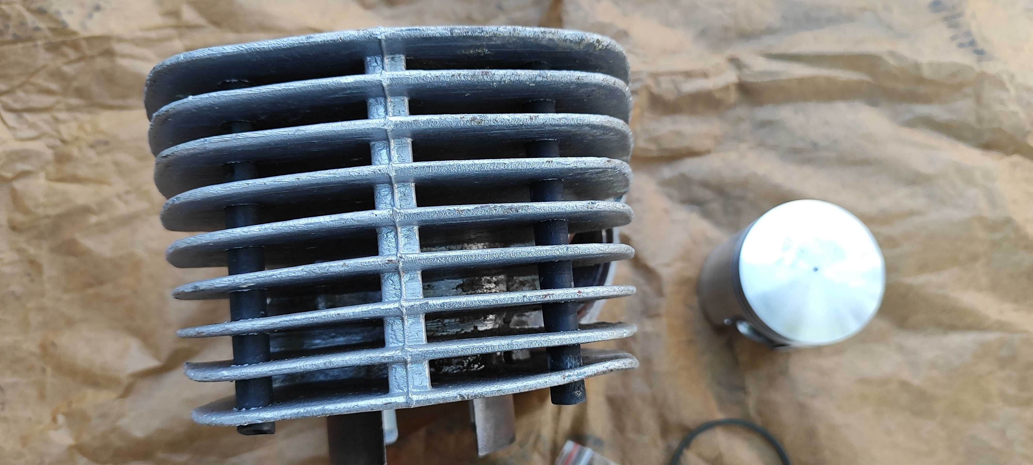 Cylinder WSK 175 Po szlifie jak nowy tłok ALMOT ak 20 PRL ZMD
