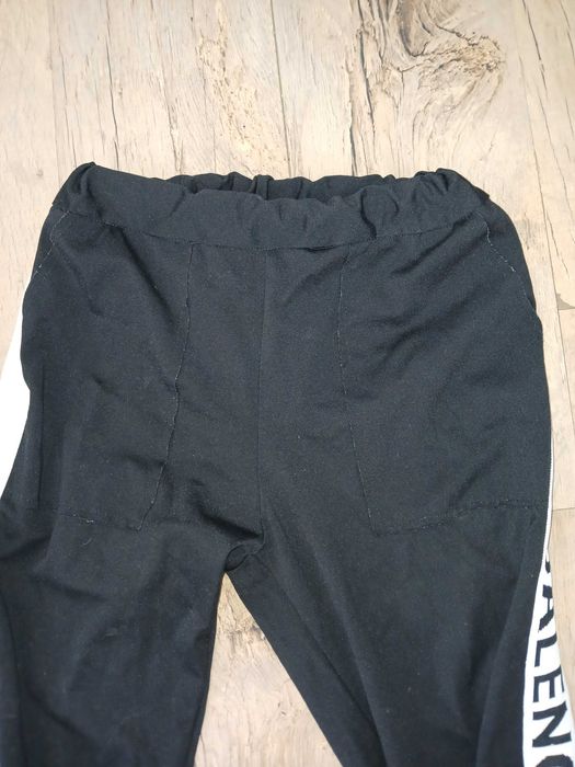 Czarne spodnie z napisem Balenciaga L (S)