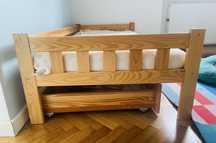 Lóżko dziecięce sosnowe 180 cm x 80 cm z materacem