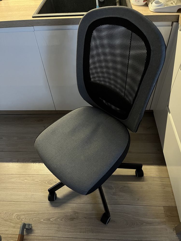 Ikea FLINTAN Krzesło biurowe obrotowe szare fotel obrotowy na kółkach