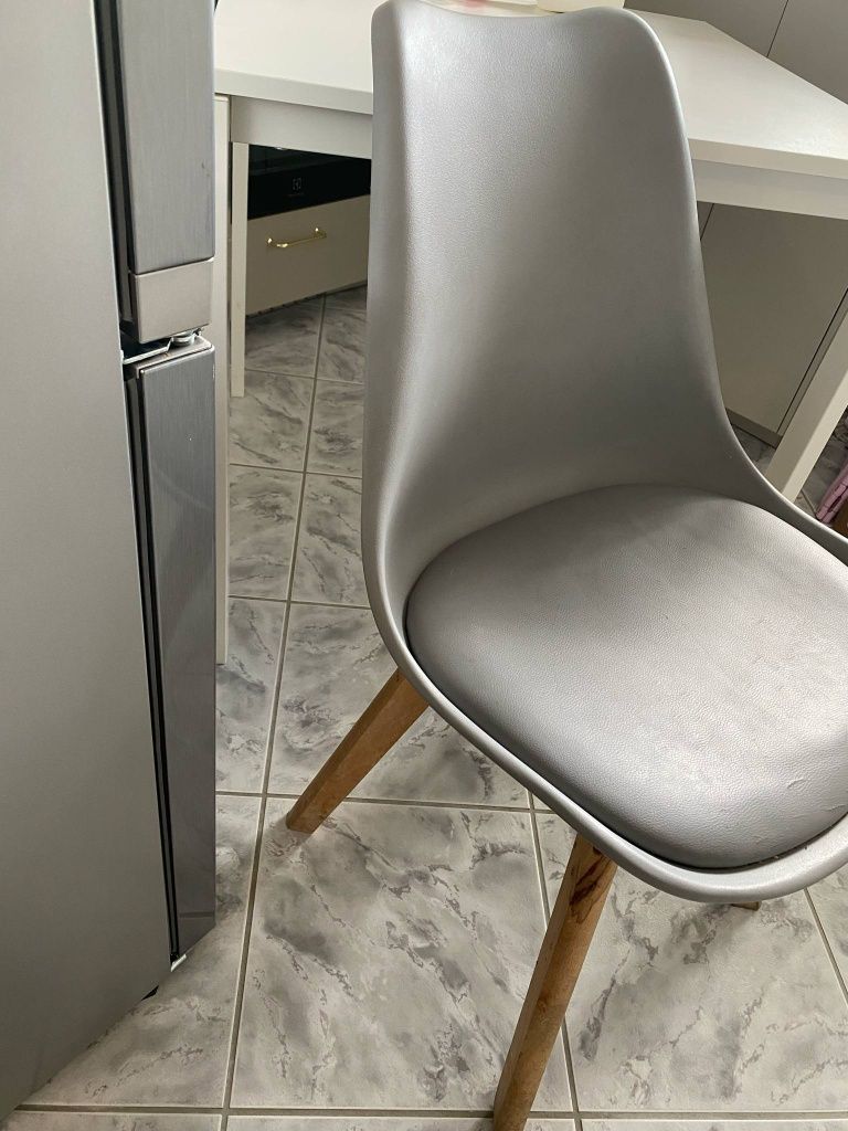 Stol kuchenny Ikea + dwa krzesła