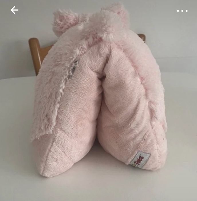 Porquinho que se pode transformar em almofada