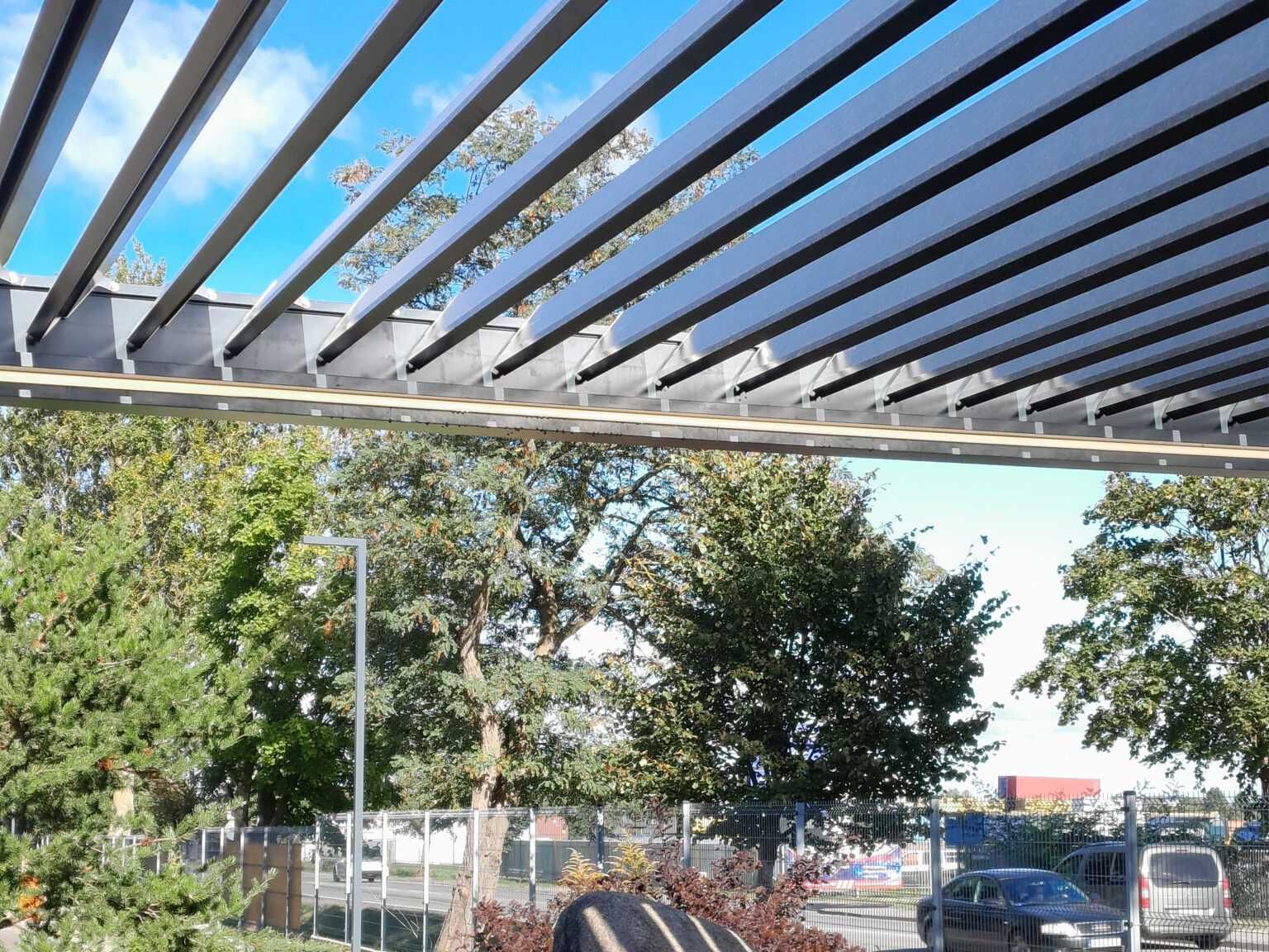 Pergola lamelowa aluminiowa SB400