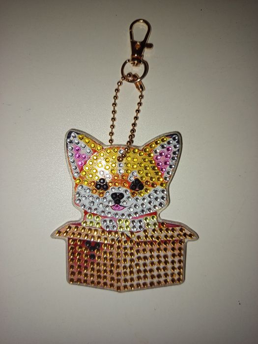 Брелки-цуценята з алмазу