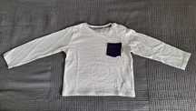 Sweat Shirt branca com bolso azul