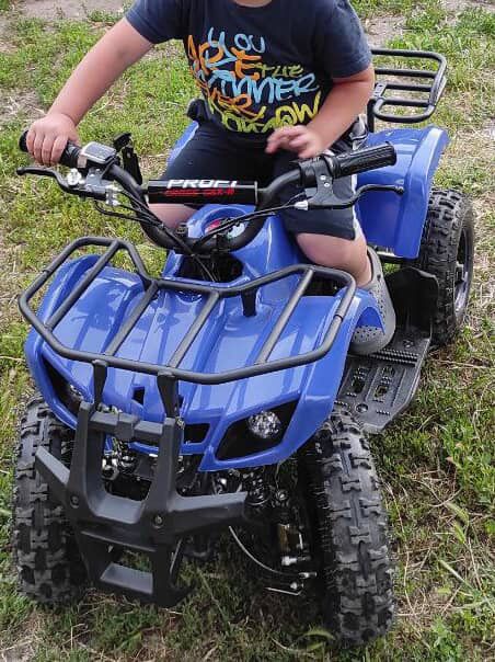 Продам квадроцыкл