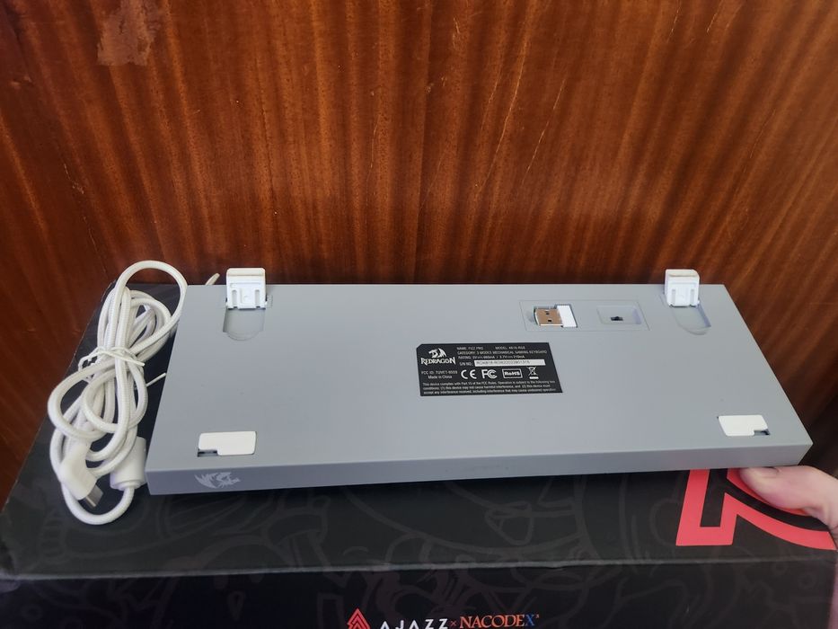 Teclado Redragon Fizz Pro