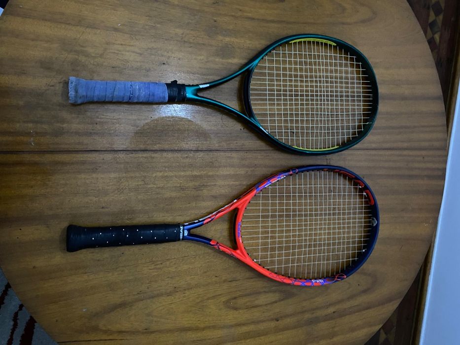 Duas raquetes mais 3 bolsas de raquetes