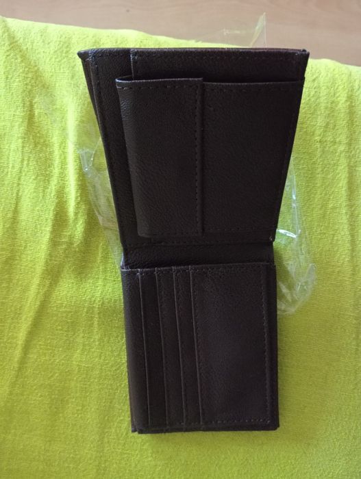Carteira nova  homem